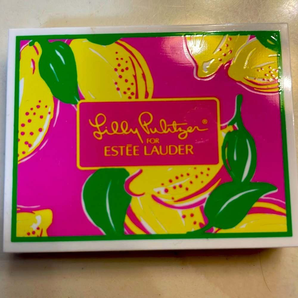 Estée Lauder- Lilly Pulitzer eye shadow